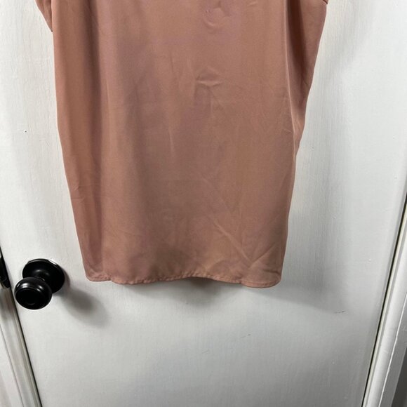 Forever 21 Rose Pink V-Neck Spaghetti Strap Tank Top Medium | Semi Sheer - Picture 3 of 6